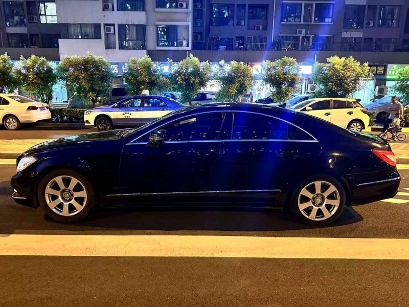 邯郸14年奔驰CLS3