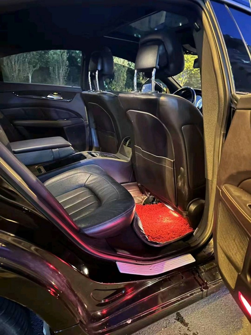 邯郸14年奔驰CLS8