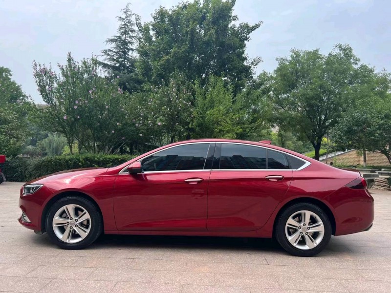 邢台19年别克君威7