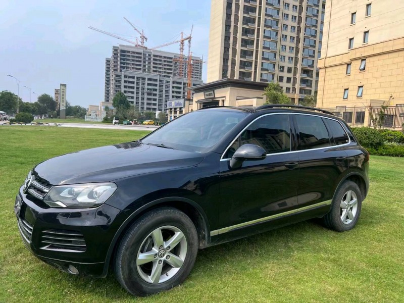 济宁12年大众途锐3