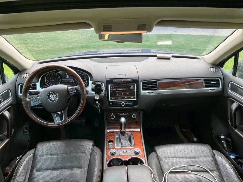 济宁12年大众途锐4