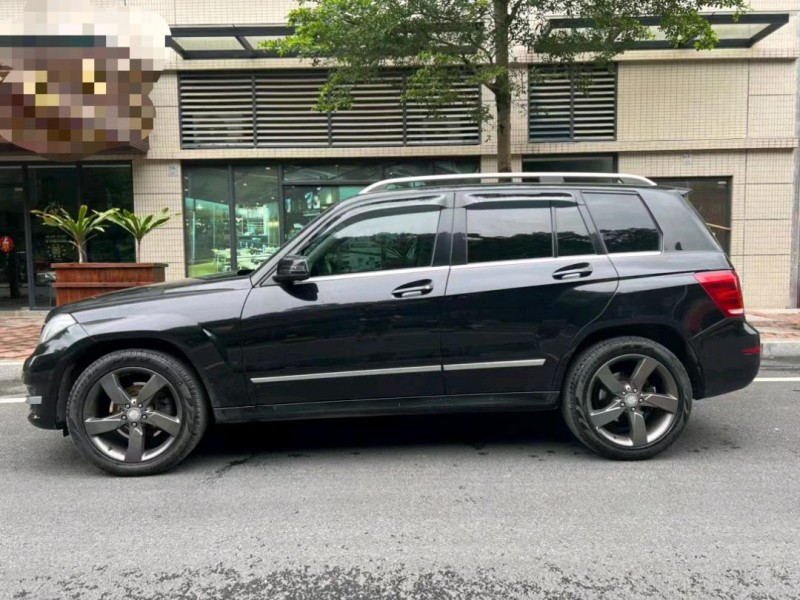 中山13年奔驰GLK3