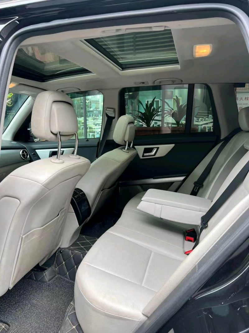 中山13年奔驰GLK9