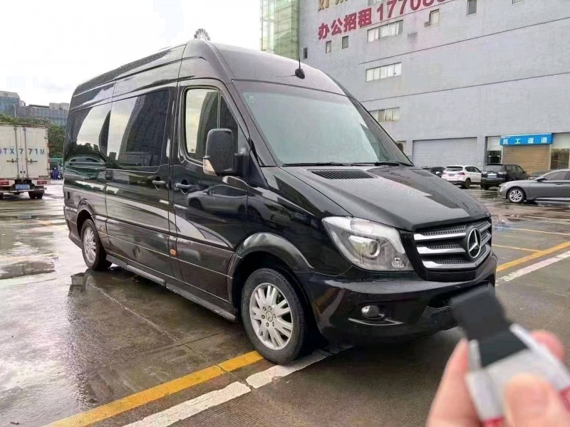 珠海18年奔驰斯宾特3