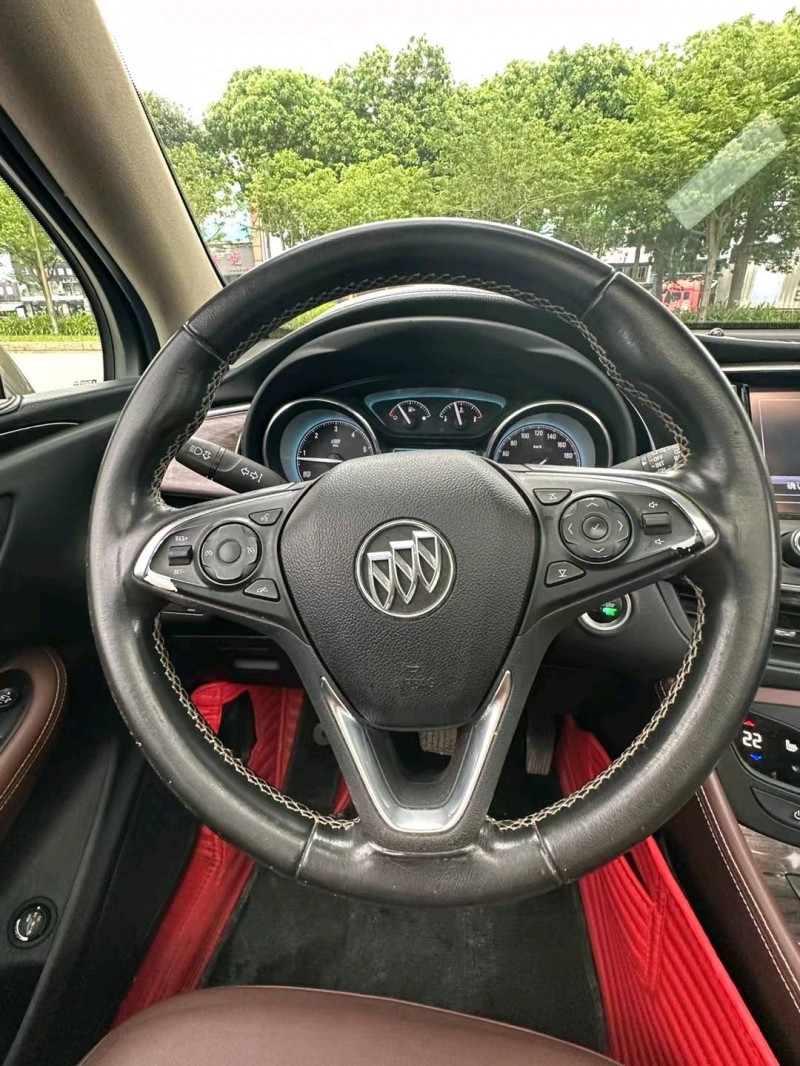 东莞17年别克昂科威6