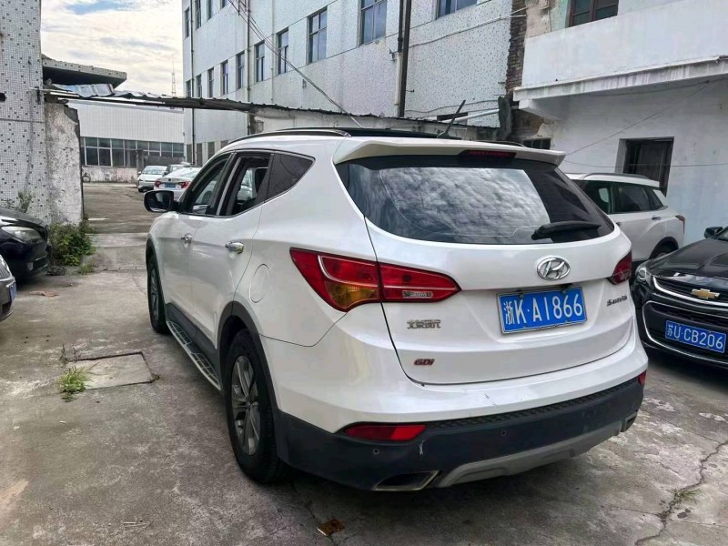 嘉兴15年现代新胜达5
