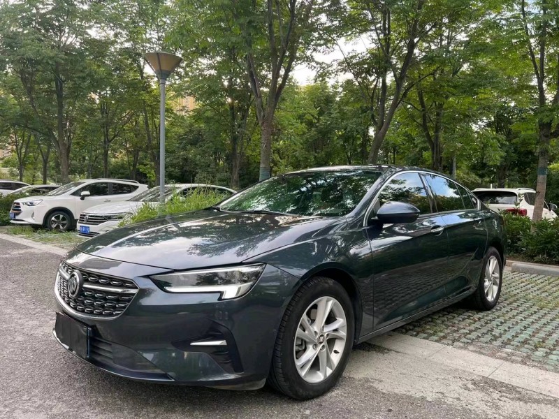 淮南21年别克君威7