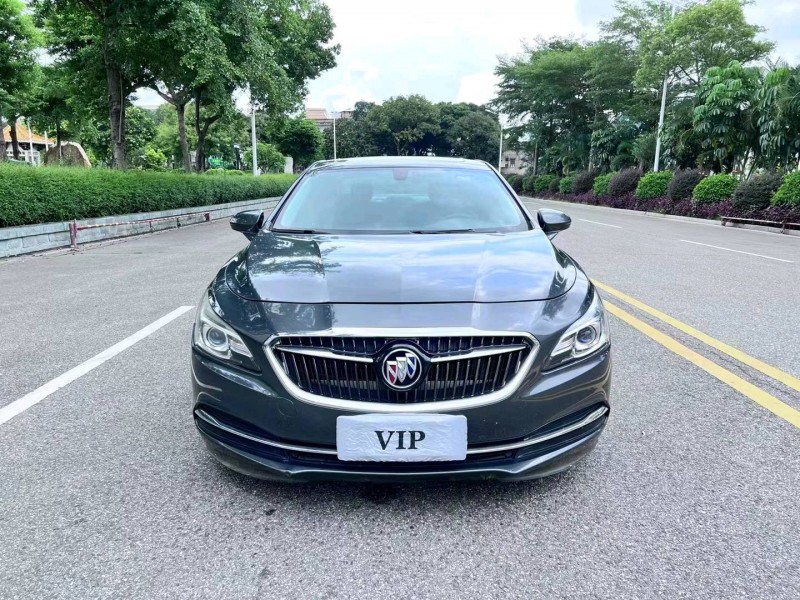 珠海17年别克君越1