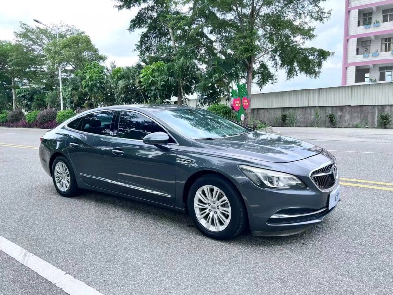 珠海17年别克君越3