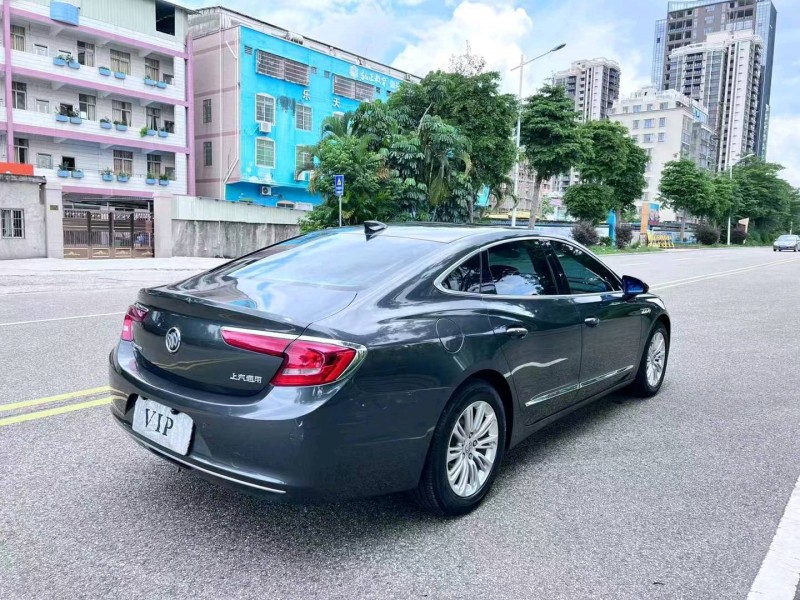 珠海17年别克君越5