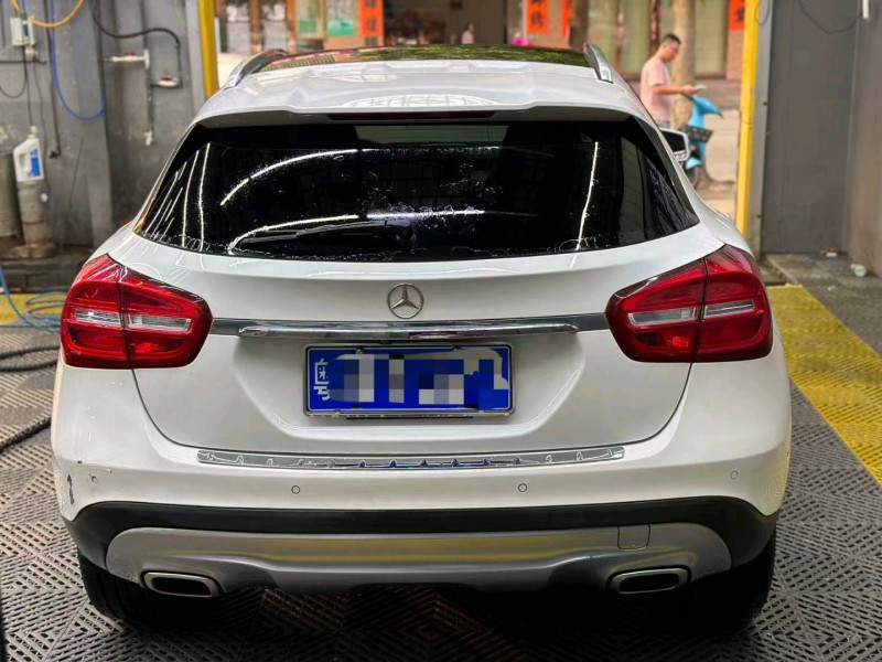 珠海15年奔驰GLA2