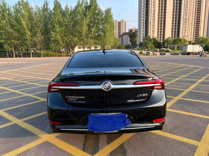 淄博22年别克君越2