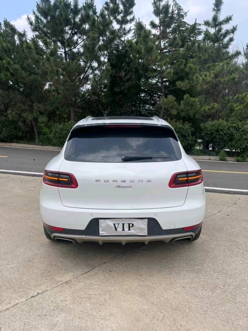 淄博16年保时捷Macan9