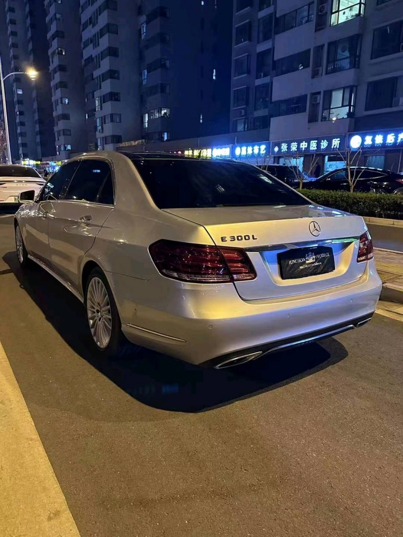 邯郸14年奔驰E8