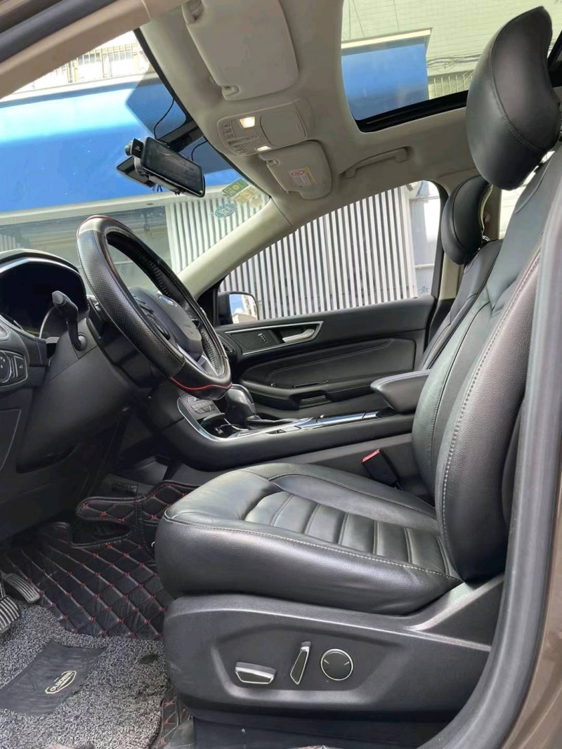 中山18年福特锐界8