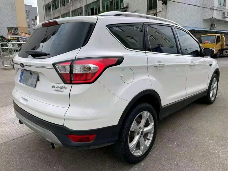 中山19年福特翼虎4