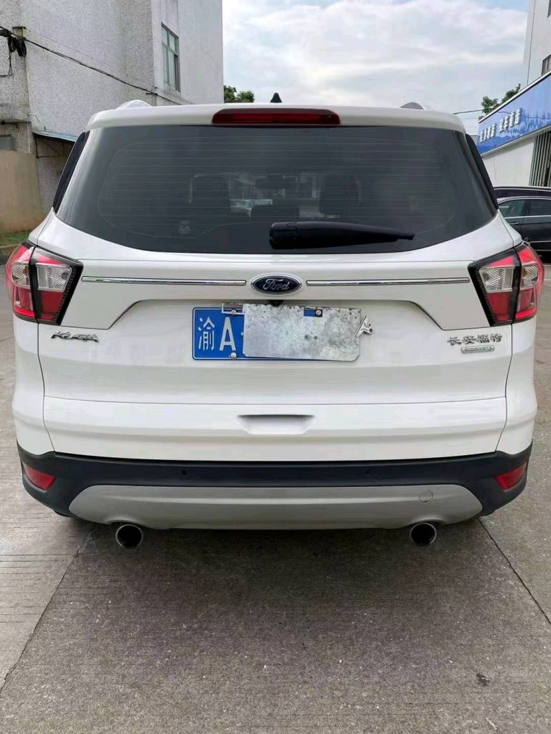 中山19年福特翼虎9