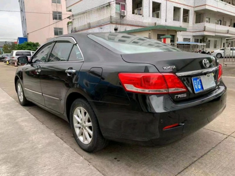 中山14年丰田凯美瑞5