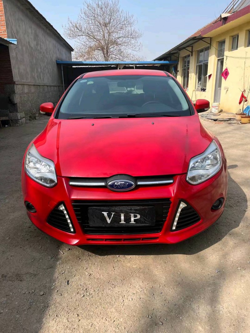 济南12年福特福克斯1