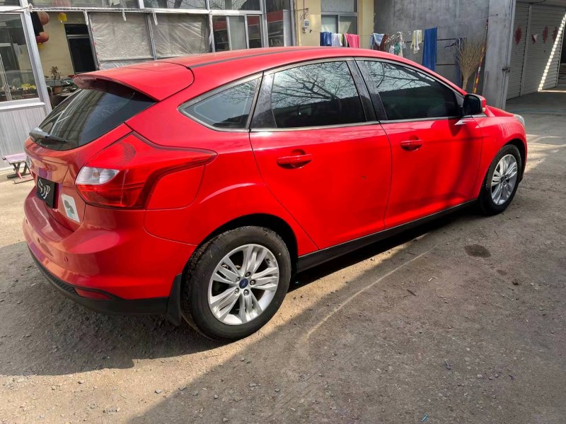 济南12年福特福克斯4