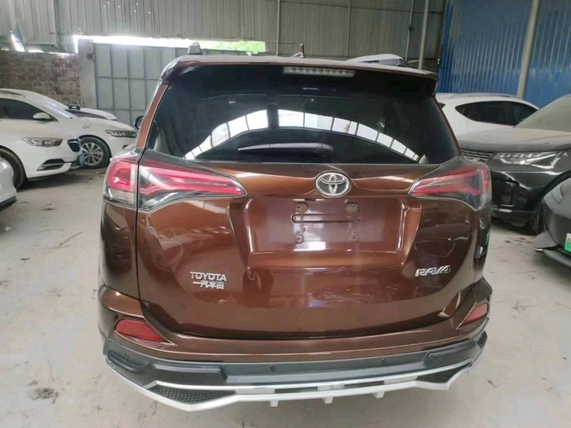 南昌17年豐田RAV4榮放7