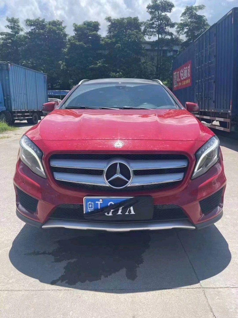 珠海15年奔驰GLA1