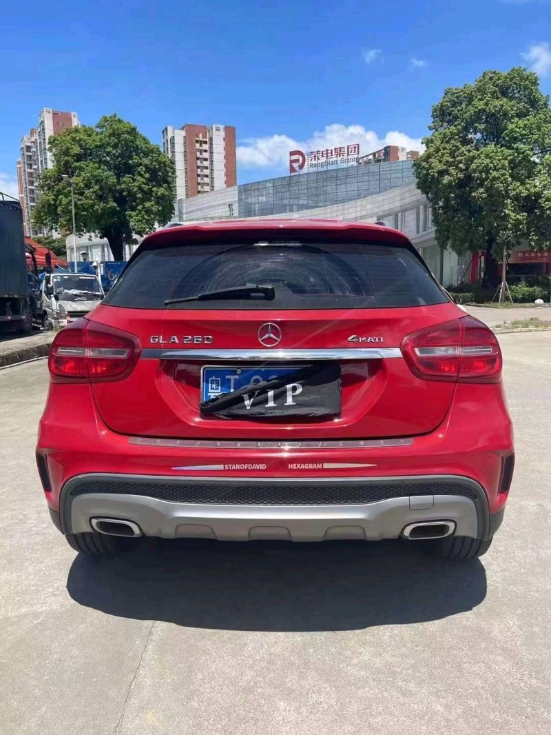 珠海15年奔驰GLA9