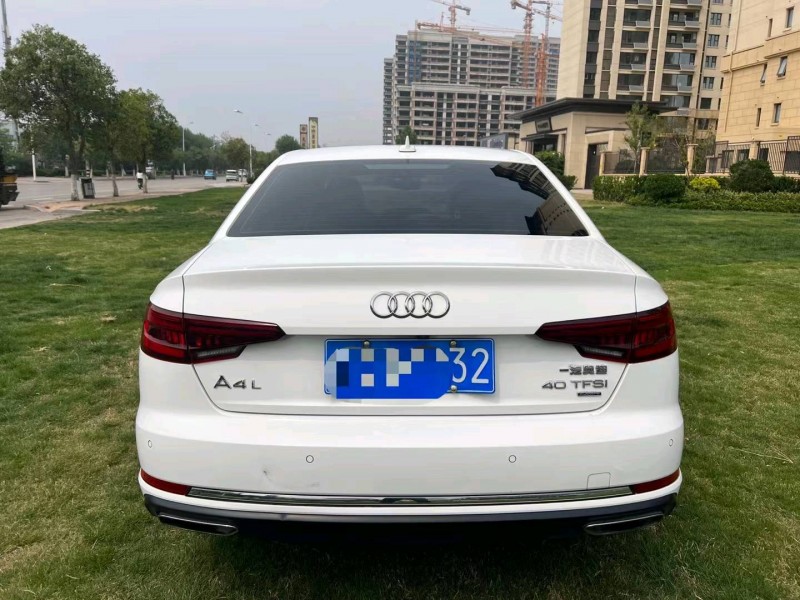 济南19年奥迪A4L9