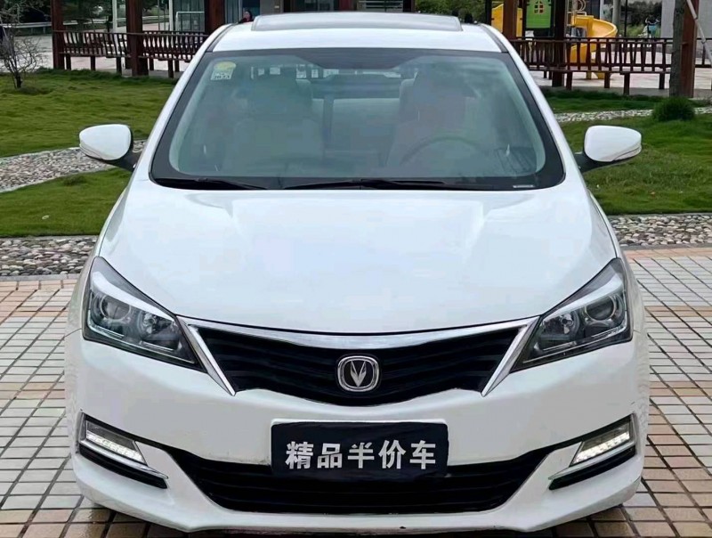 深圳17年长安汽车悦翔V71