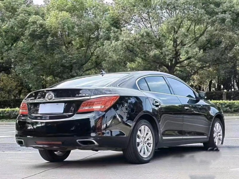 邯郸15年别克君越5