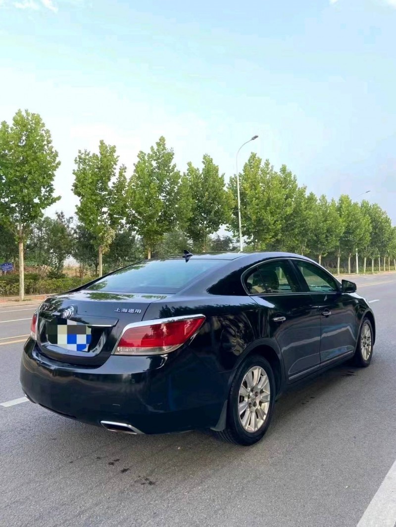 枣庄13年别克君越7