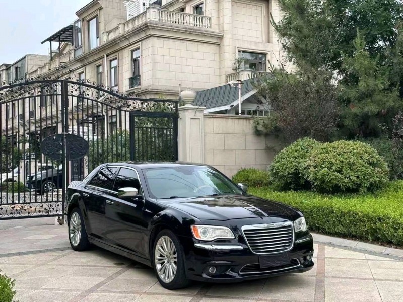 枣庄14年克莱斯勒300C2