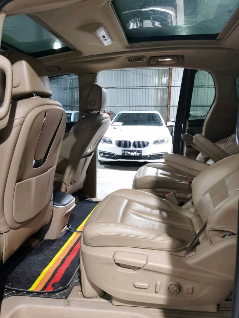 临沂17年别克GL83