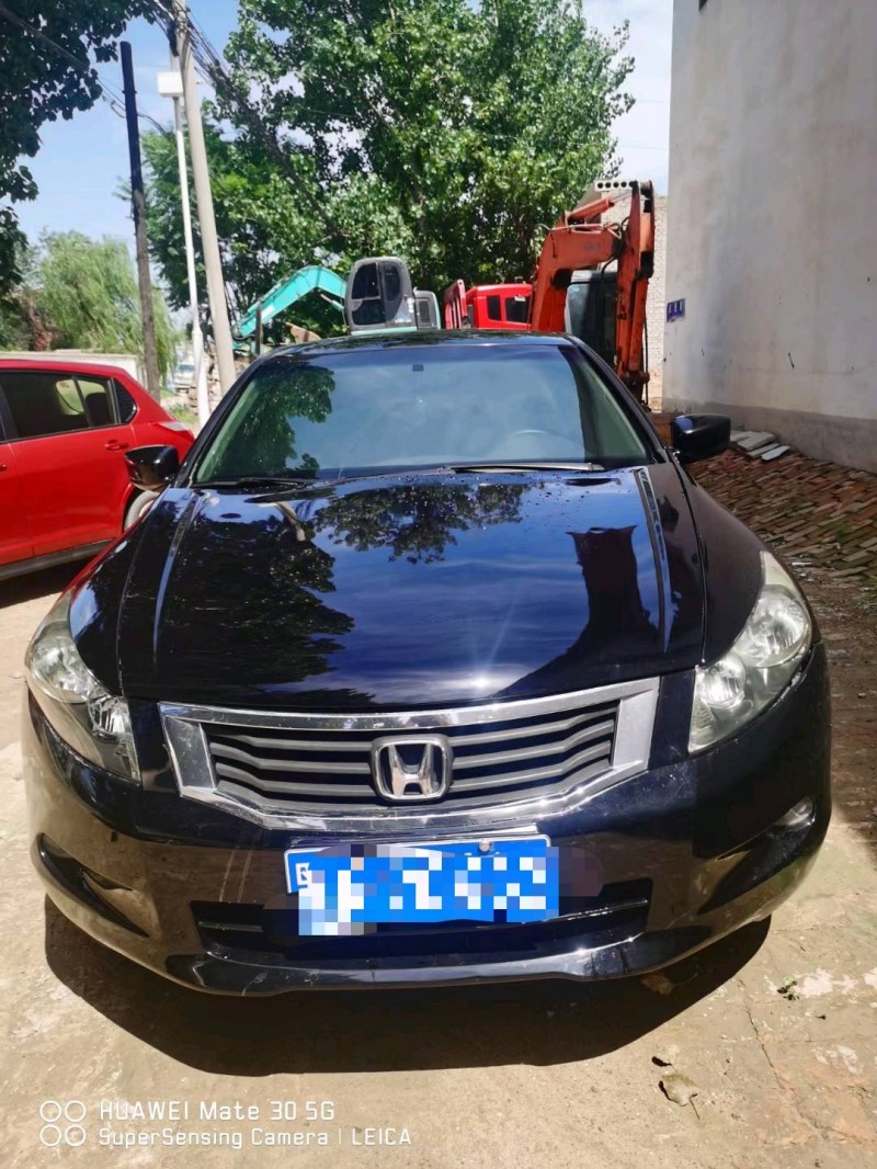 保定10年本田雅阁1