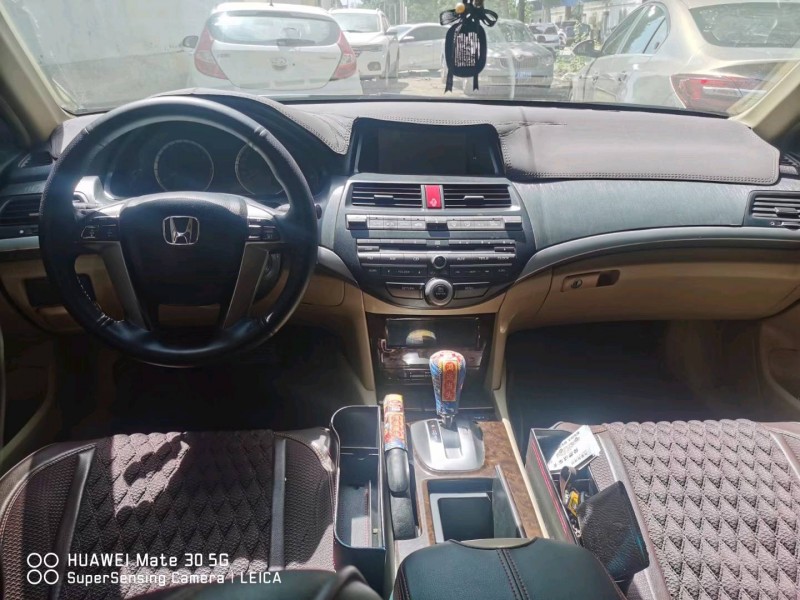 保定10年本田雅阁7