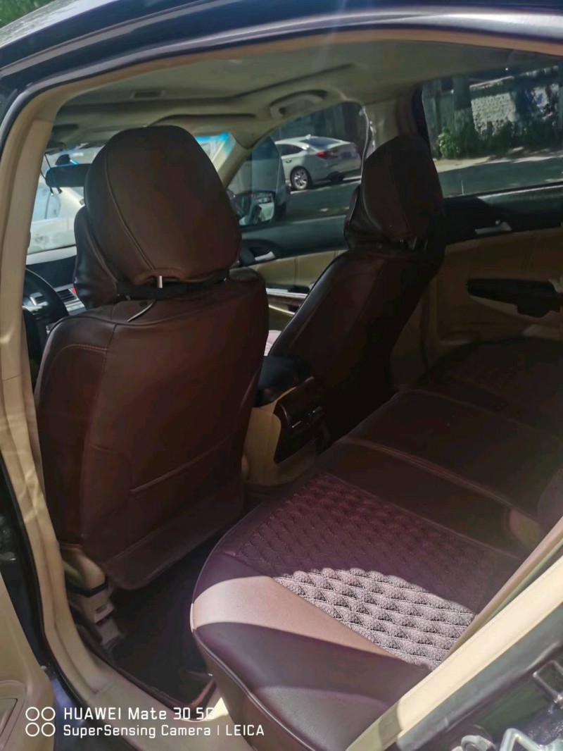 保定10年本田雅阁8