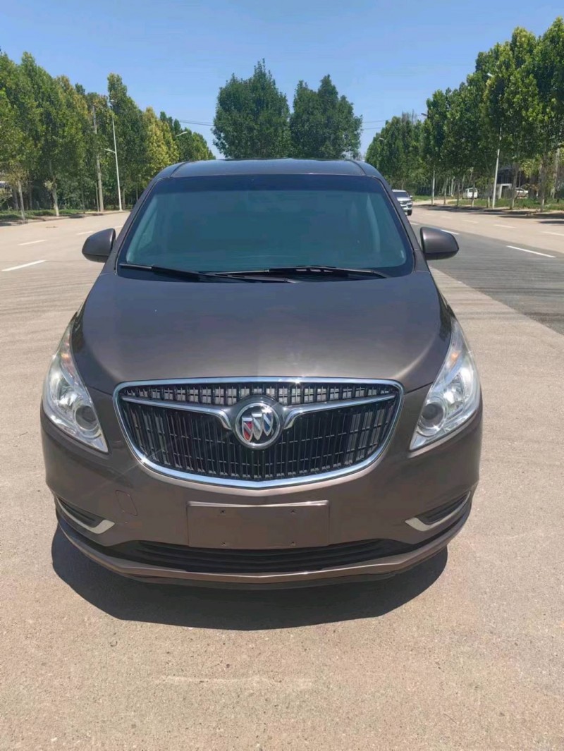 保定18年别克GL81