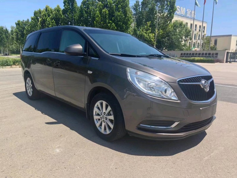 保定18年别克GL83