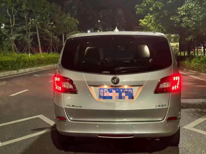 广州13年别克GL89