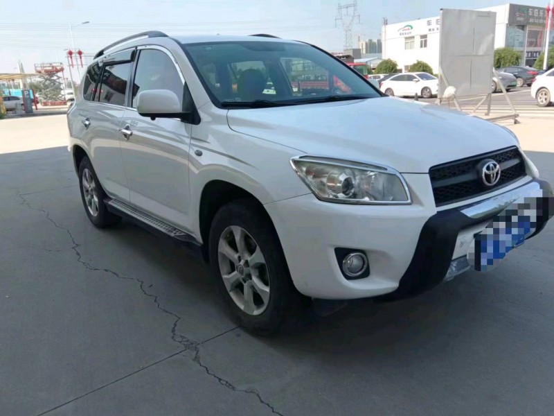 保定13年丰田RAV4荣放2