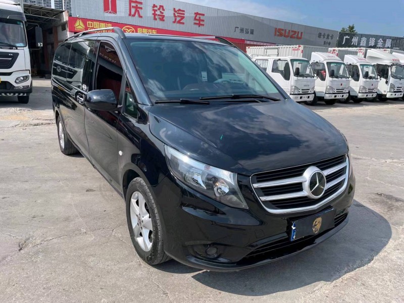 广州19年奔驰威霆2