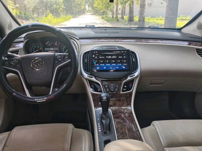 保定14年别克君越8