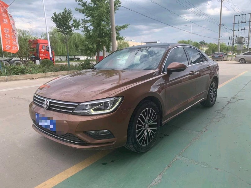 保定17年大众凌渡2