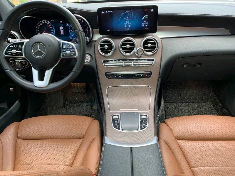 中山20年奔驰GLC7