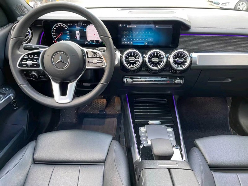 中山22年奔驰GLB7