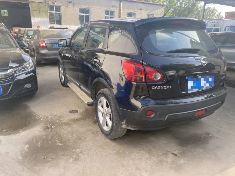 保定11年日产逍客7