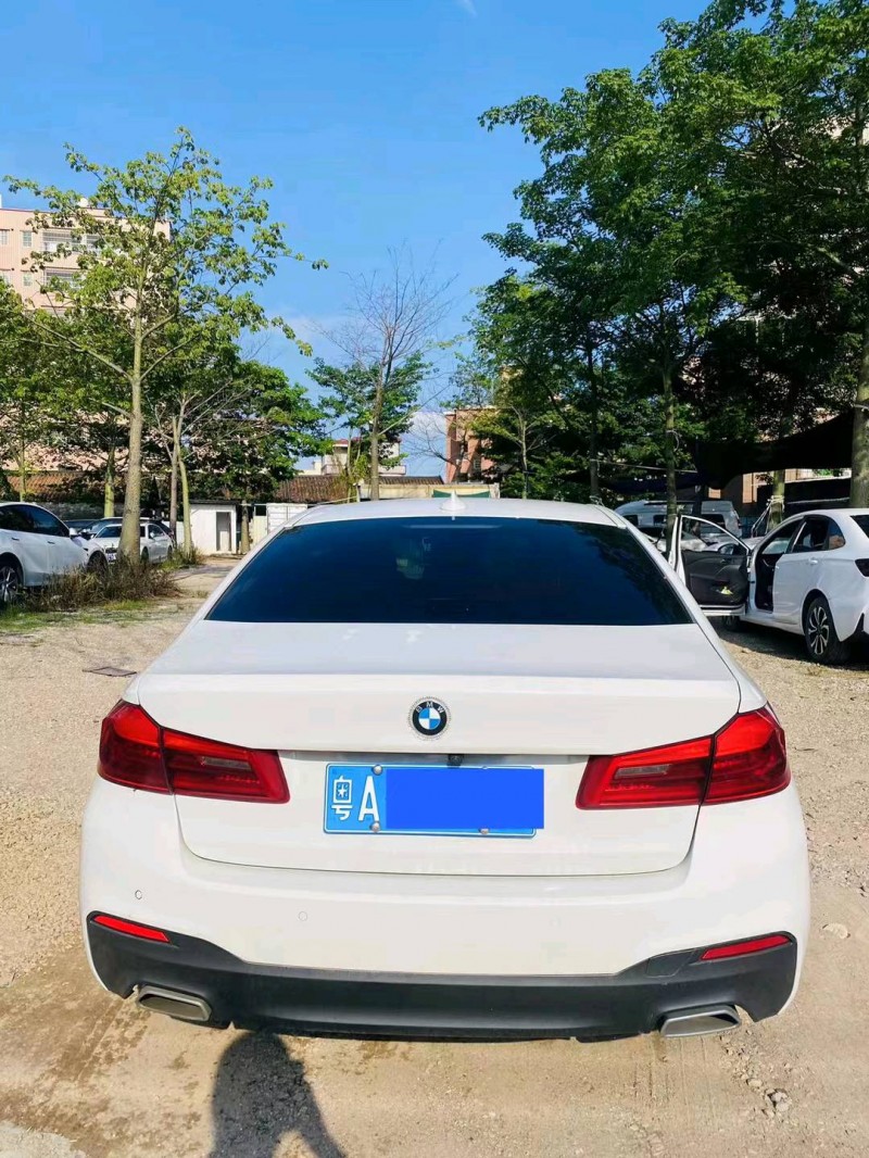 广州20年宝马5系9
