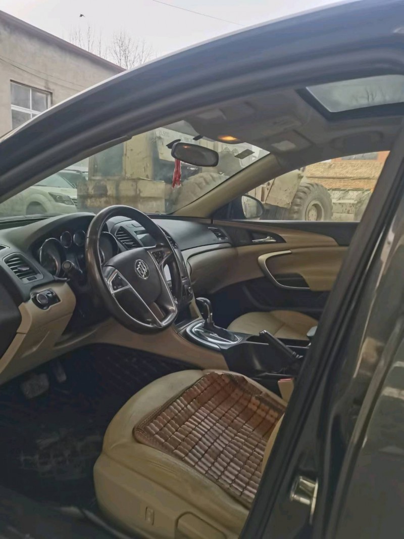 保定11年别克君威4