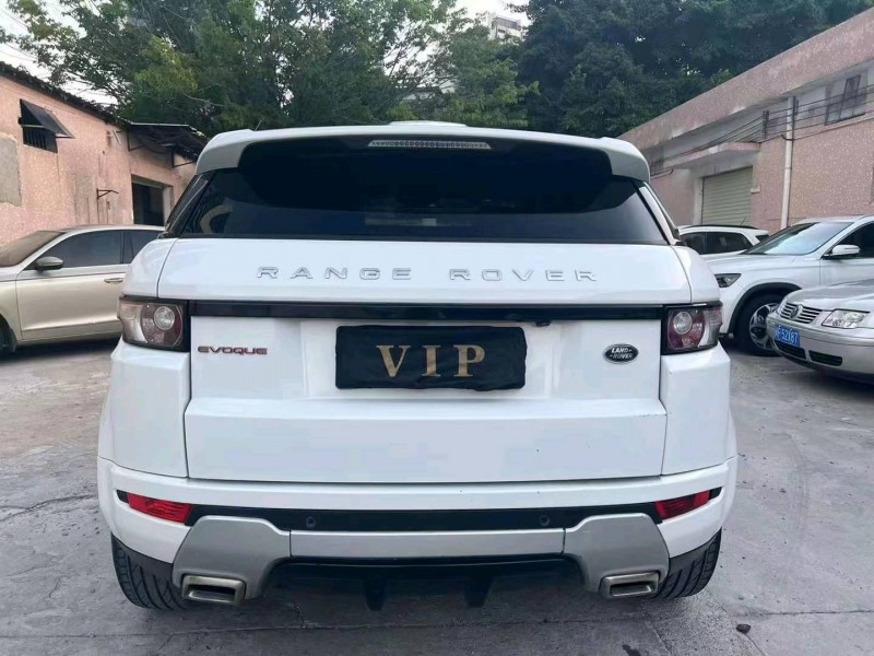 深圳15年路虎极光9