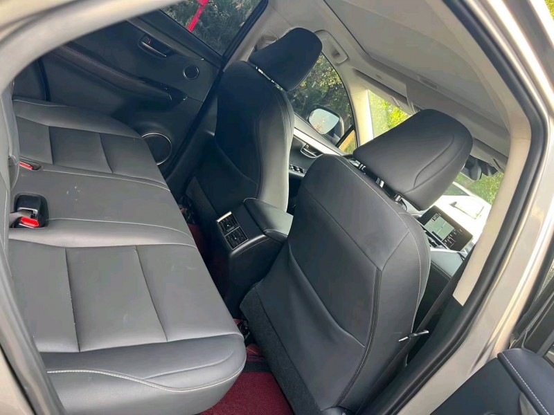 宜昌20年雷克萨斯NX9